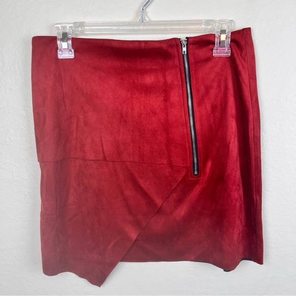 Hem & Thread mini-skirt in burnt red soft microfiber suede-Medium-NWT - Picture 9 of 10